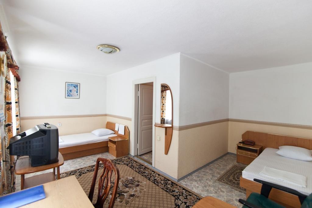 Ingul Bed and Breakfast Mykolaiv Værelse billede
